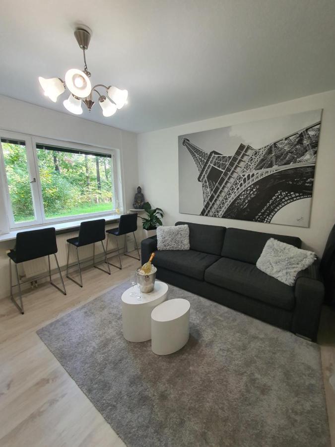 Close To The Metro And The Beach!!! With A View Of The Scandinavian Forest Stockholm Eksteriør billede